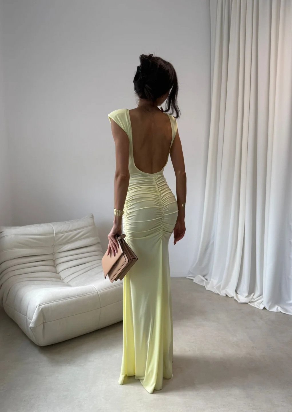 Aurelia - sukienka maxi w kolorze żółtym